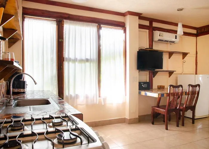 Tico Adventure Lodge *